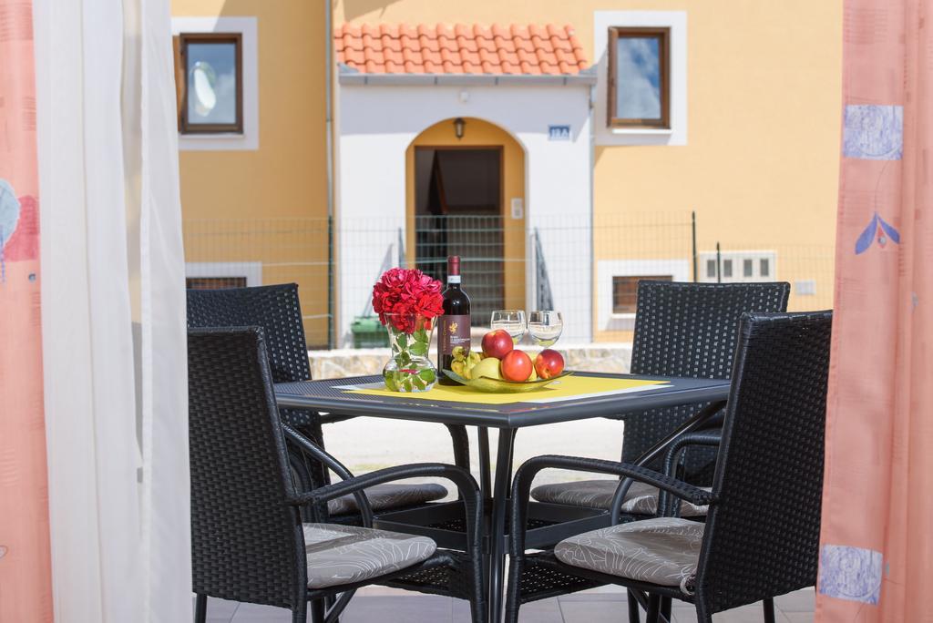 Apartments Patricia Трогір Екстер'єр фото